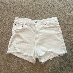 COPY - Levi’s high waisted ribcage shorts size 28